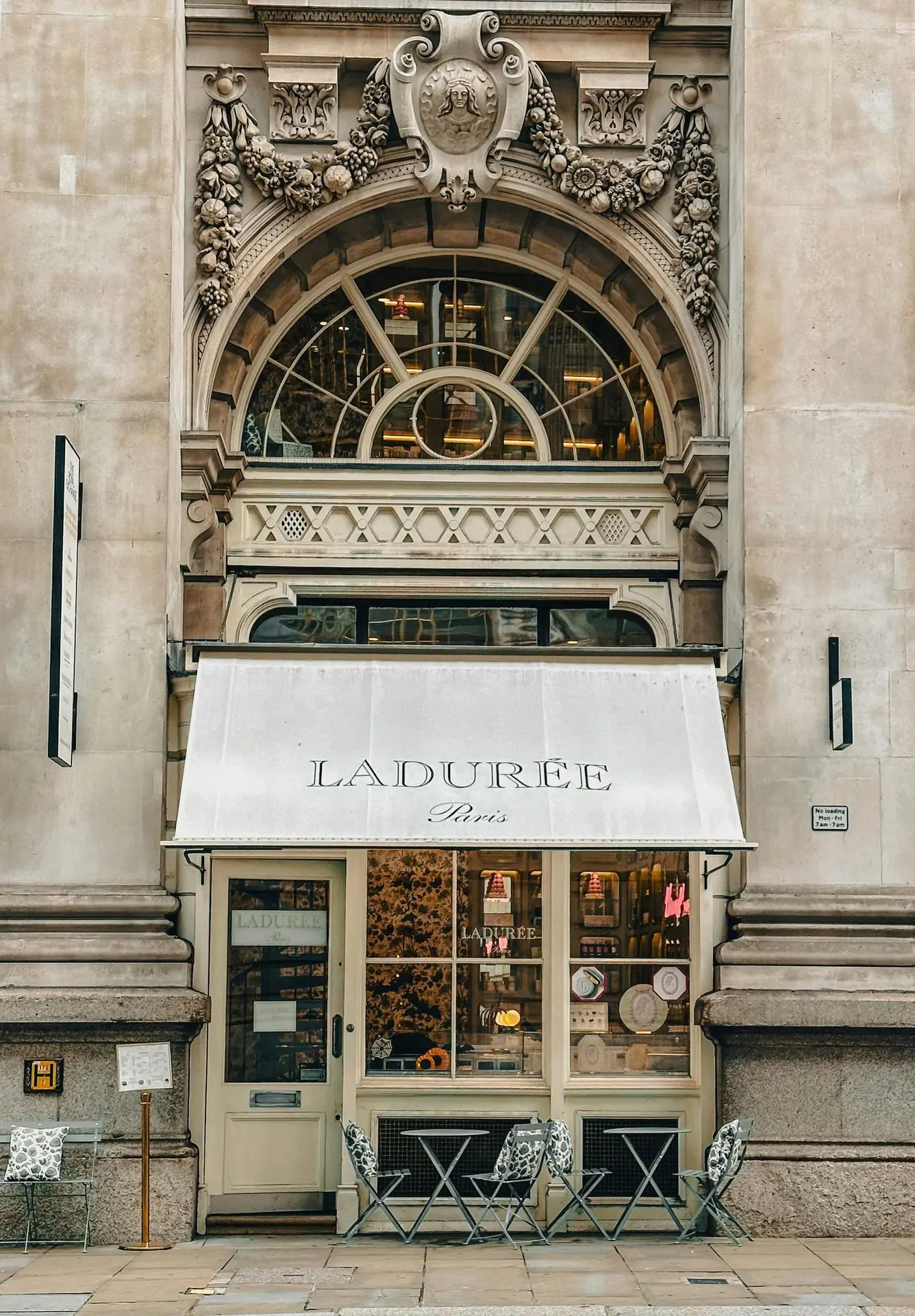 Custom Paris itinerary featuring curated daily plans and hidden gems.” Custom Paris itinerary featuring curated daily plans and hidden gems.”