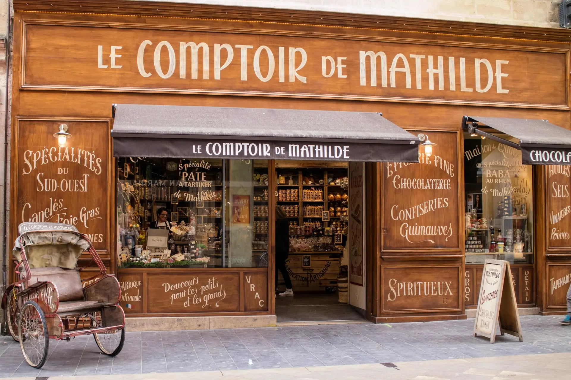 “Handcrafted itinerary with exclusive Parisian experiences.” “Handcrafted itinerary with exclusive Parisian experiences.”